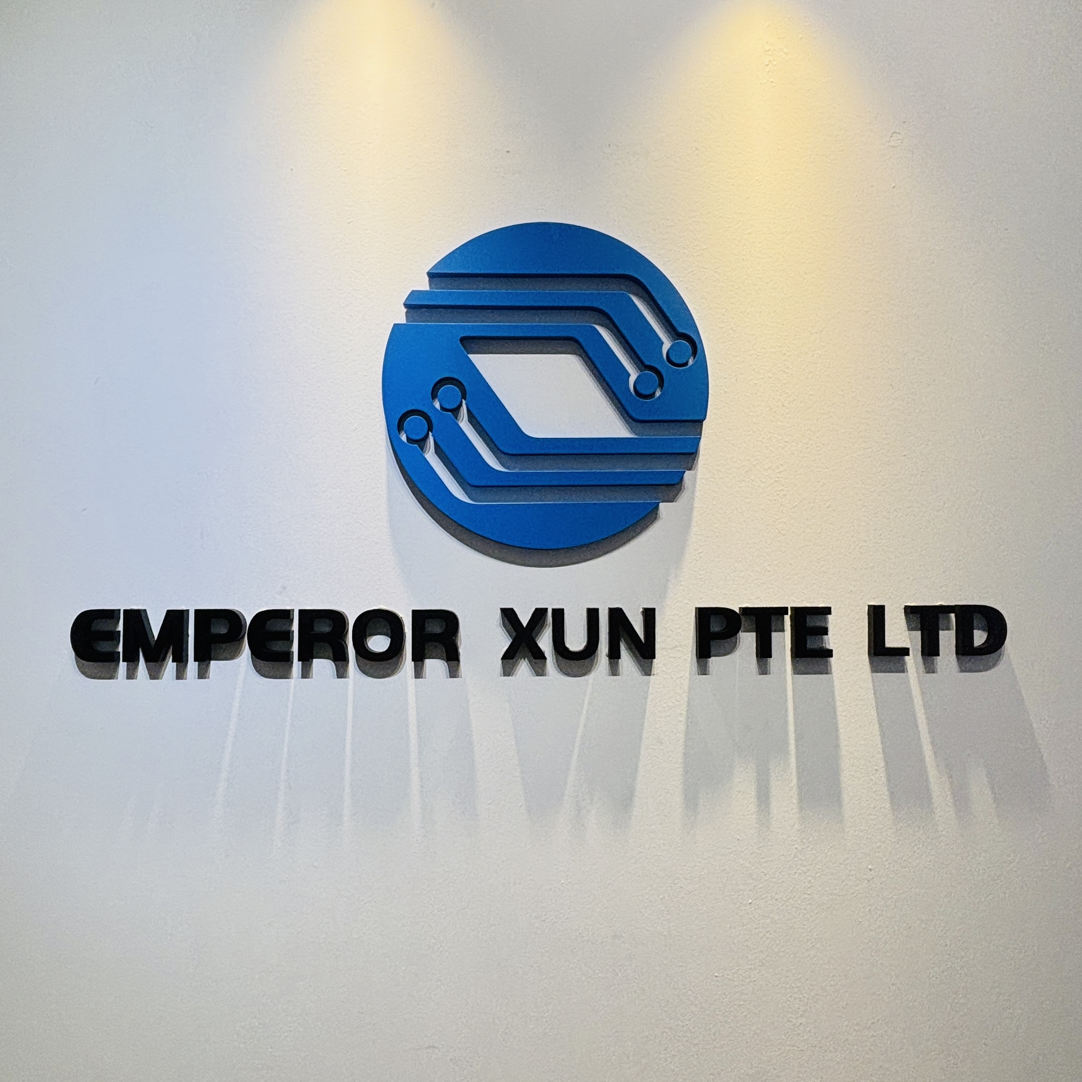 Emperor Xun certifications and compliance badge